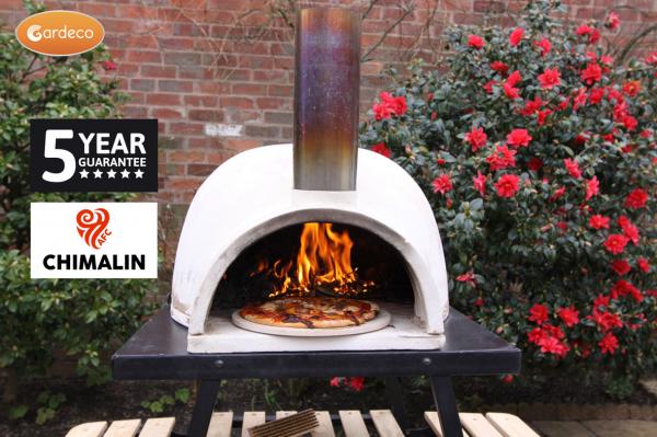 Gardeco Wood Fired Pizza Oven + Free Accessory Set